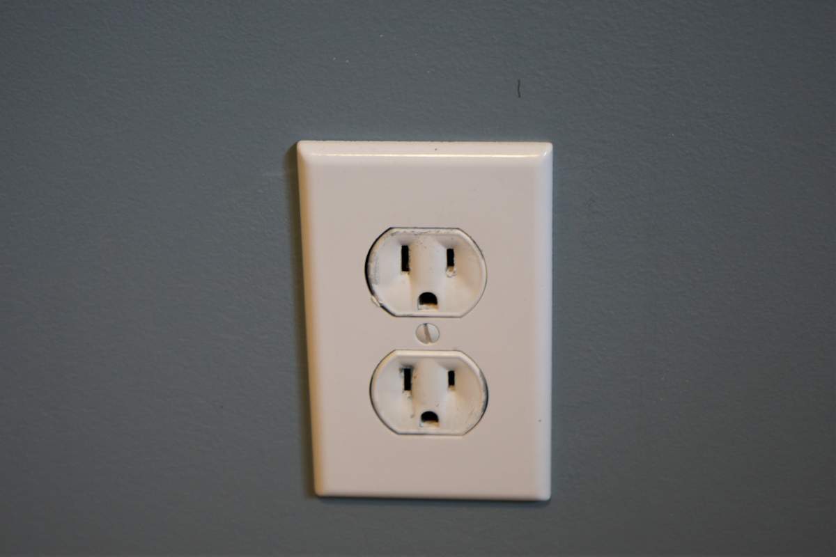 Replacing an outlet with GFCI details